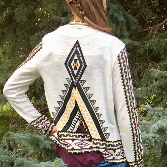 Perch Plus Size 2X Tribal Print Cardigan - Picture 3 of 3